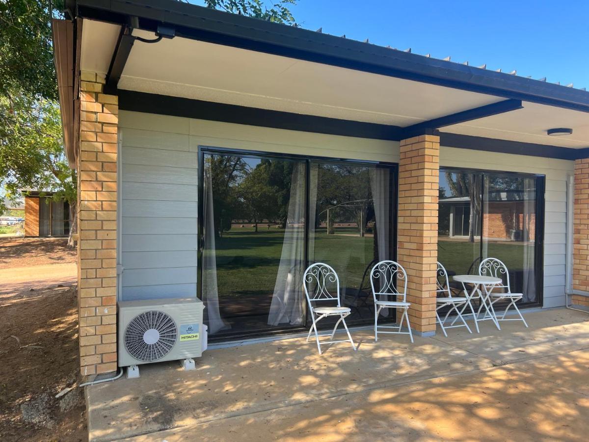 Jumbuck Motor Inn - Pool - Pet Friendly Section - King Beds Longreach Exterior photo